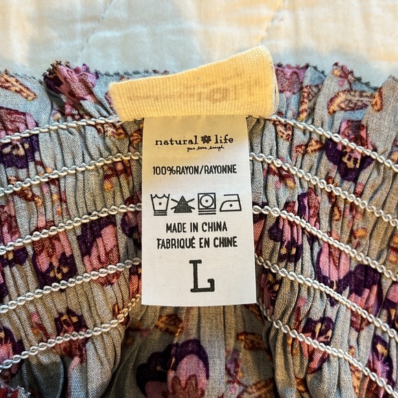 NATURAL LIFE floral Smocked Camisole Top - Picture 9 of 9